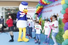 Праздник в бакинской библиотеке (ФОТО)