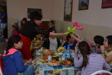 Коллектив проекта Lider TV провел благотворительную акцию в "Ümid Yeri"  (ФОТО)