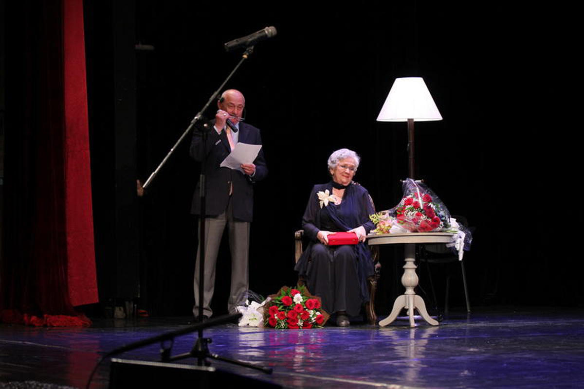 "Мир воздвигнут на любви…" В Русской драме отметили юбилей легендарной актрисы (ФОТО)