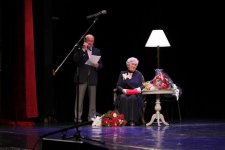 "Мир воздвигнут на любви…" В Русской драме отметили юбилей легендарной актрисы (ФОТО)