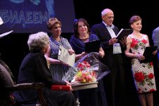 "Мир воздвигнут на любви…" В Русской драме отметили юбилей легендарной актрисы (ФОТО)