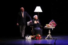 "Мир воздвигнут на любви…" В Русской драме отметили юбилей легендарной актрисы (ФОТО)