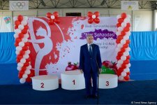 В Гёйчае проходит I Открытое первенство города по художественной гимнастике (ФОТО)