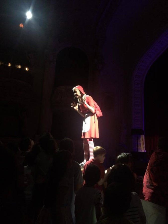 Мирослава Карпович привезла в Баку пирожки от бабушки (ФОТО)