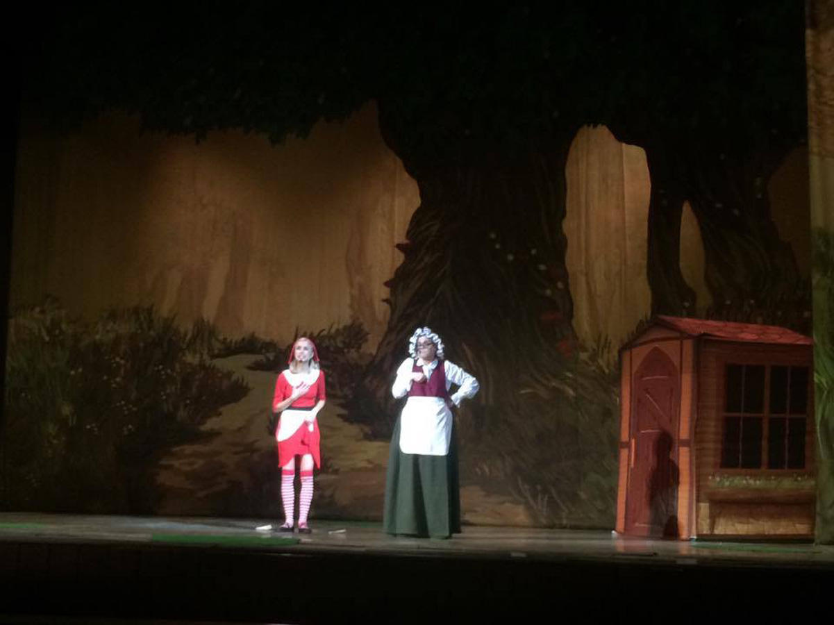 Мирослава Карпович привезла в Баку пирожки от бабушки (ФОТО)