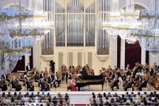 Аншлаг и лучшие музыканты: Эюб Гулиев выступил в России (ФОТО)