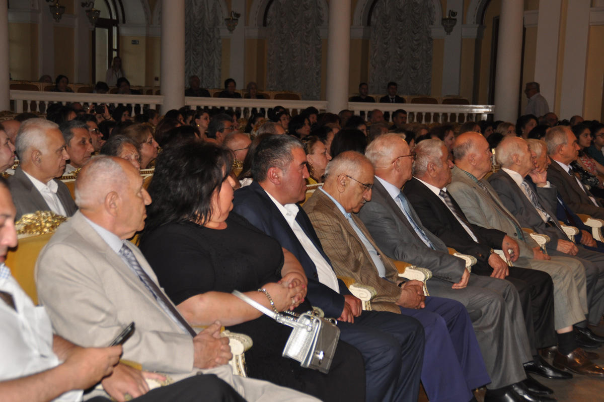 Дирижерское и композиторское искусство Наримана Азимова  (ФОТО)