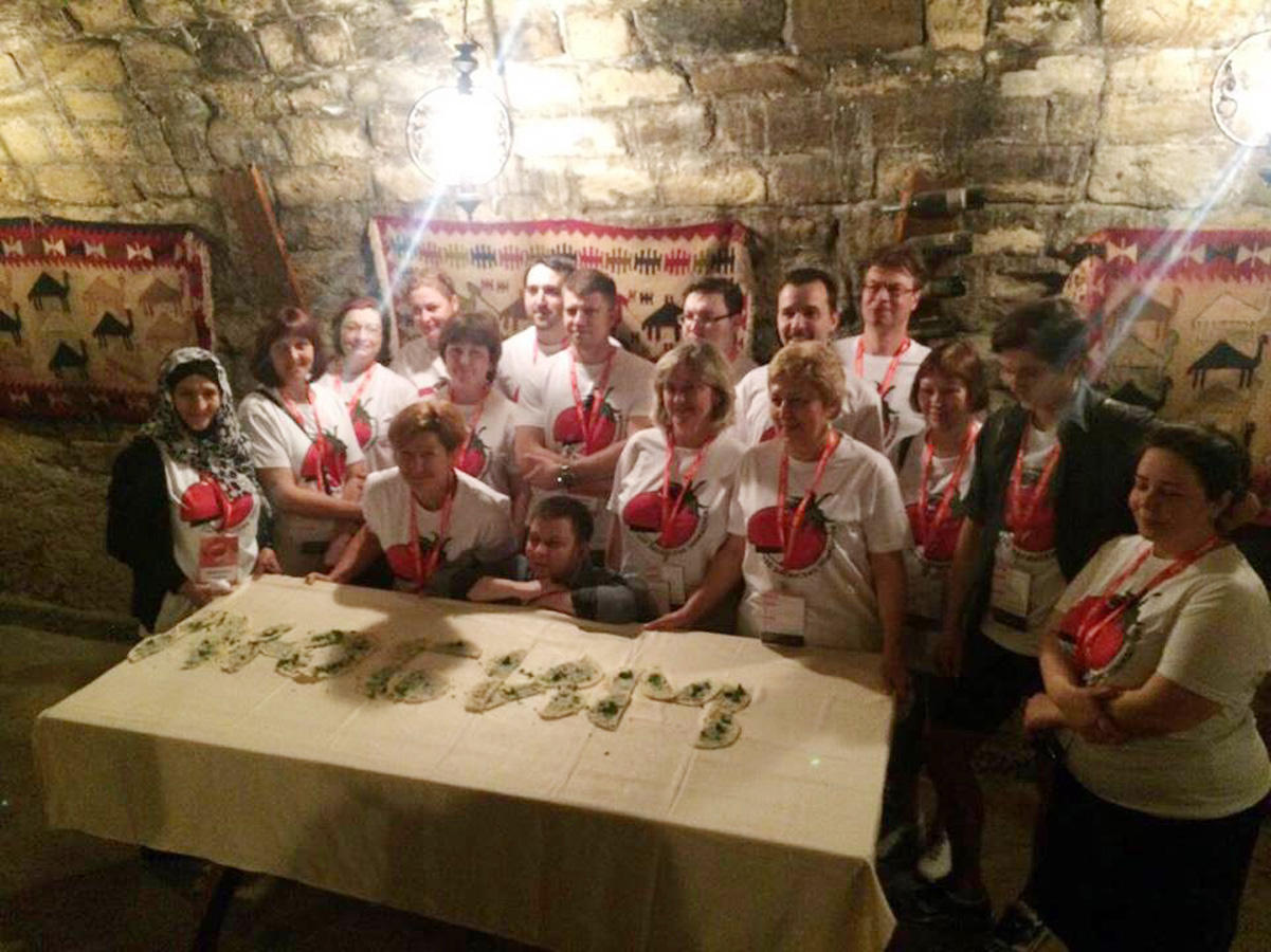 Все больше русских едут в Азербайджан