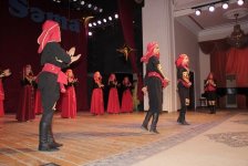 Бакинское небо, украшенное национальными танцами (ФОТО)