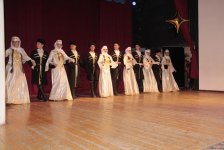 Бакинское небо, украшенное национальными танцами (ФОТО)