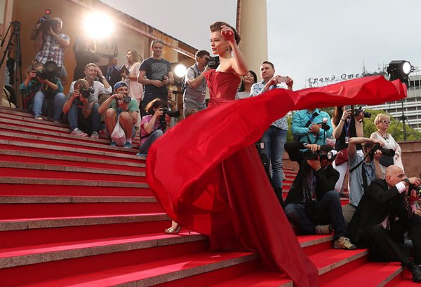 Красная дорожка "Кинотавра" (ФОТО)