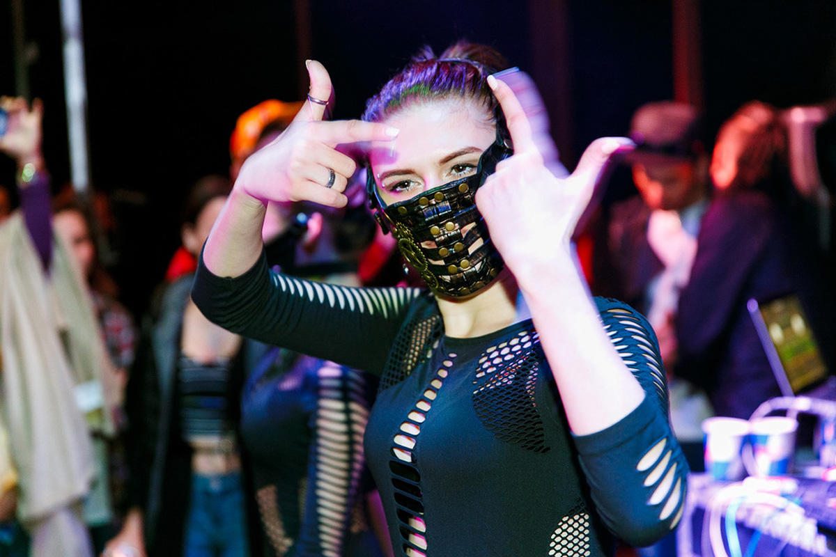 Под звездным небом Пиркули: Энергичная молодежь нарушила покой природы (ФОТО)