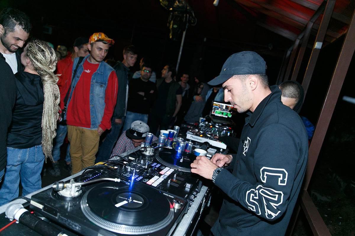 Под звездным небом Пиркули: Энергичная молодежь нарушила покой природы (ФОТО)