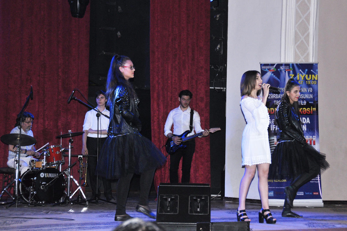 "Страна огней" нашей молодежи: История зарождения эстрадной музыки в Азербайджане (ФОТО)