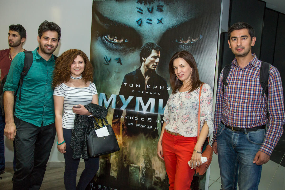 Баку - за день до премьеры: Том Круз против дочери фараона (ФОТО)