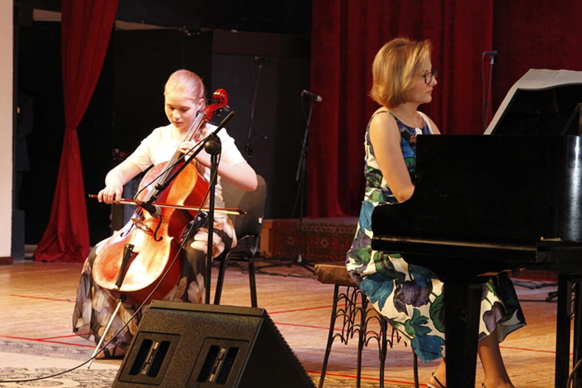 Дети вспоминают Рашида Бейбутова (ФОТО)