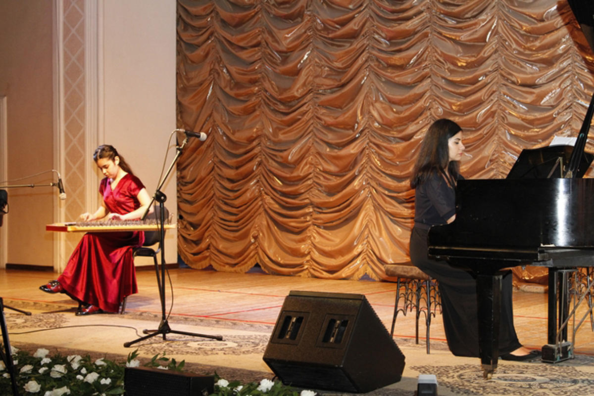 Дети вспоминают Рашида Бейбутова (ФОТО)