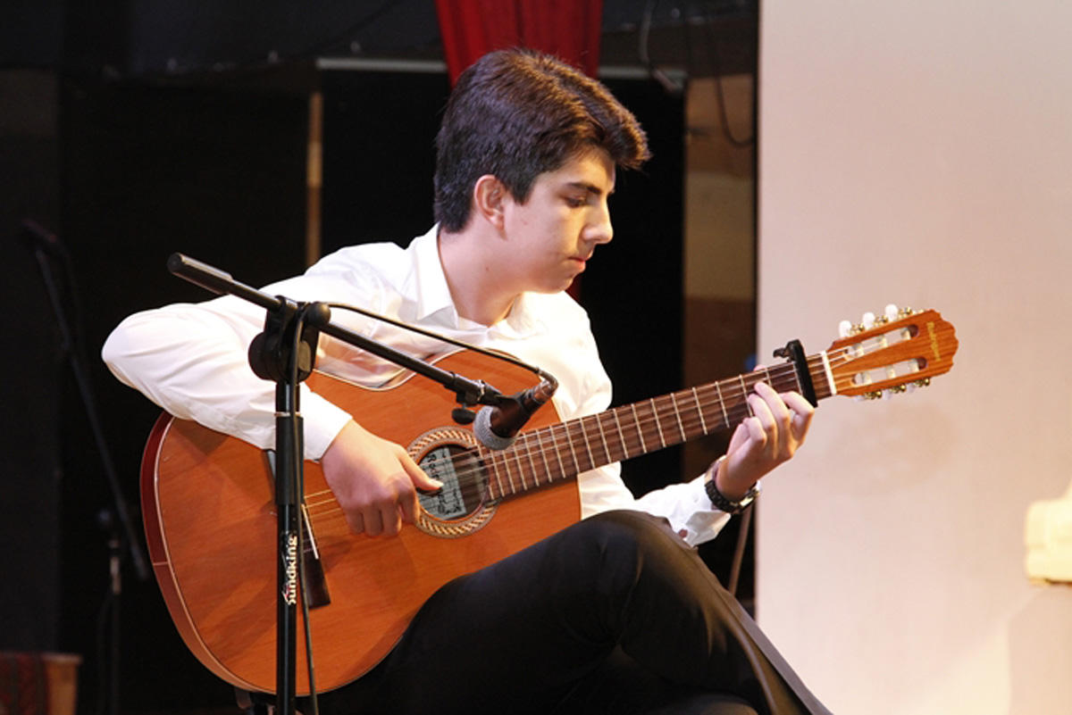 Дети вспоминают Рашида Бейбутова (ФОТО)