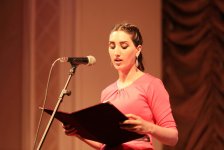 Юбилей школы отметили в Баку праздничным концертом (ФОТО)