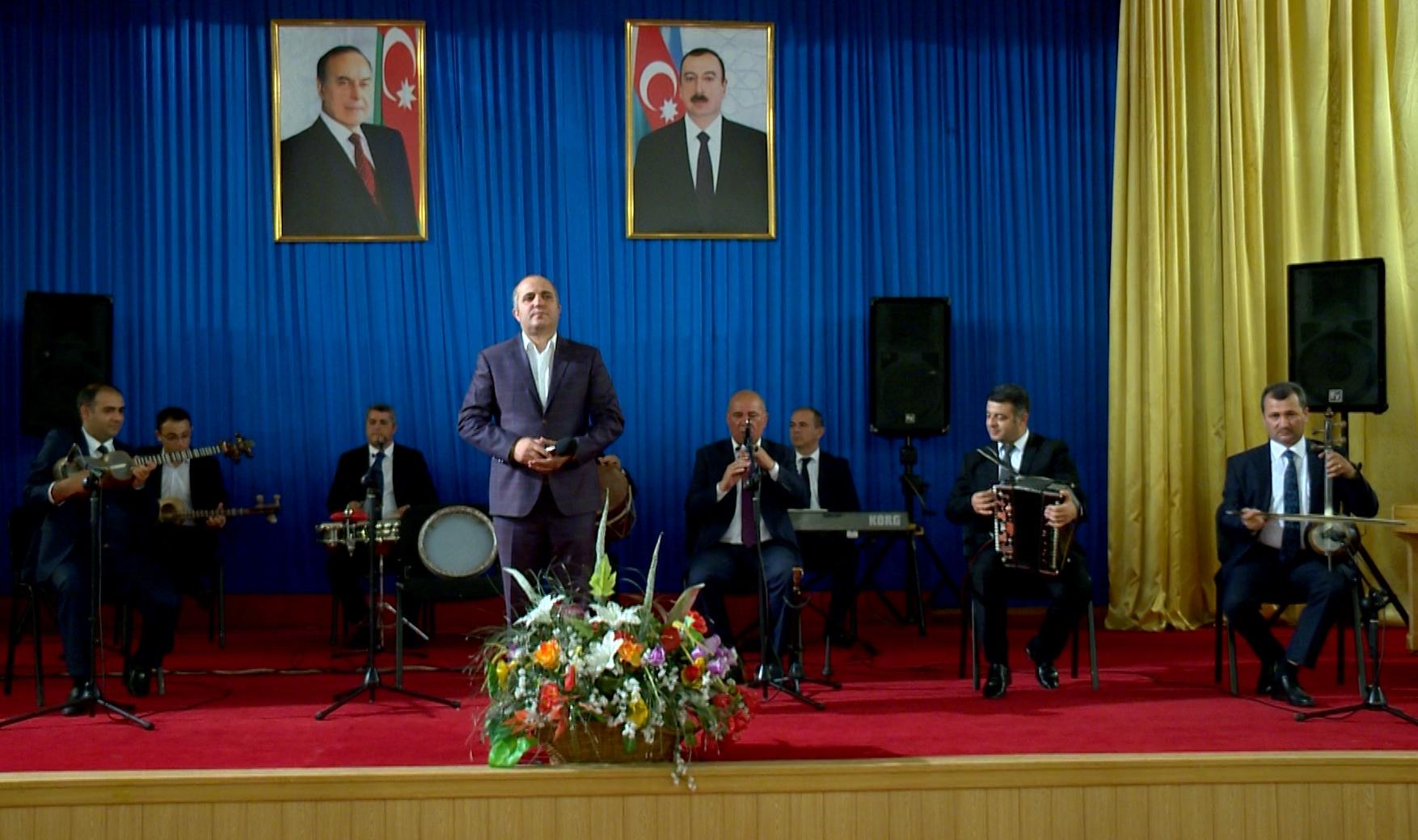 В Агсуинском районе прозвучали мугамы (ФОТО)