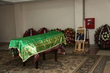 В Баку простились с известным композитором Рауфом Алиевым (ФОТО)