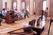 В Баку прошла конференция "Восстановление позабытых образцов народного творчества" (ФОТО)
