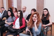 В Баку прошла конференция "Восстановление позабытых образцов народного творчества" (ФОТО)