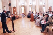 В Баку прошла конференция "Восстановление позабытых образцов народного творчества" (ФОТО)