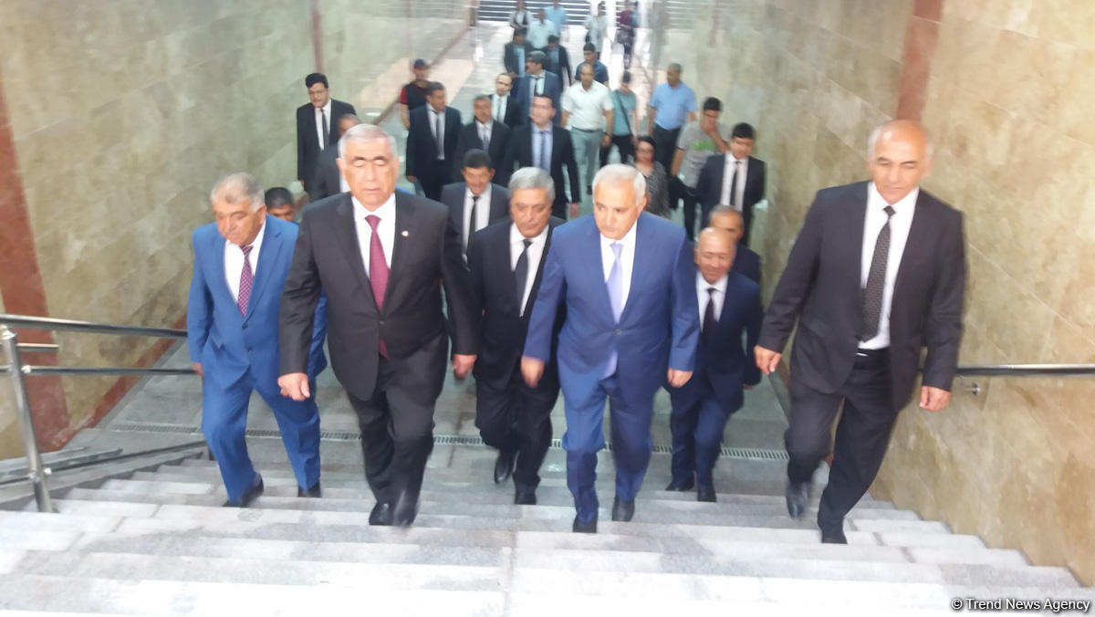 Открылся подземный пешеходный переход на одном из проспектов Баку (ФОТО)