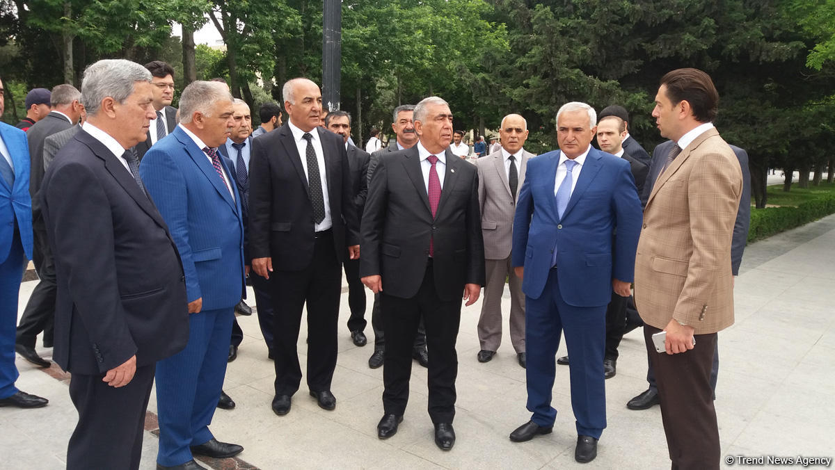 Открылся подземный пешеходный переход на одном из проспектов Баку (ФОТО)