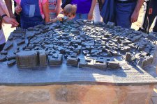 В Баку представлен уникальный проект – макет Ичери шехер в бронзе для слепых (ФОТО)