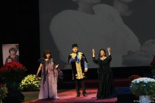 Фидан и Хураман Гасымовы: две сестры, две жемчужины, две легенды (ФОТО)