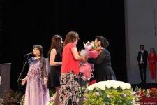 Фидан и Хураман Гасымовы: две сестры, две жемчужины, две легенды (ФОТО)