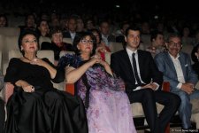 Фидан и Хураман Гасымовы: две сестры, две жемчужины, две легенды (ФОТО)