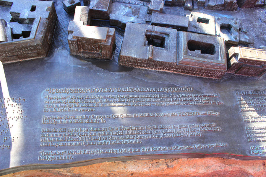 В Баку представлен уникальный проект – макет Ичери шехер в бронзе для слепых (ФОТО)