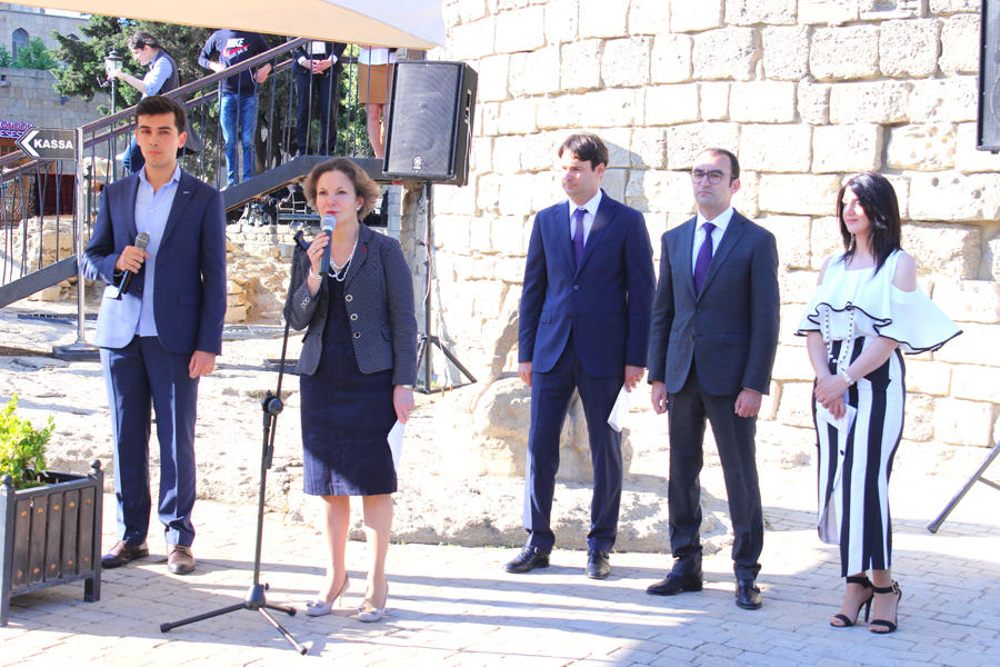 В Баку представлен уникальный проект – макет Ичери шехер в бронзе для слепых (ФОТО)