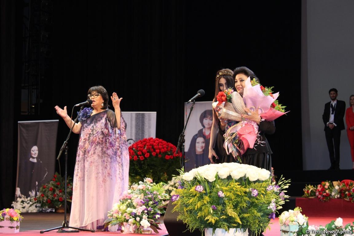 Фидан и Хураман Гасымовы: две сестры, две жемчужины, две легенды (ФОТО)