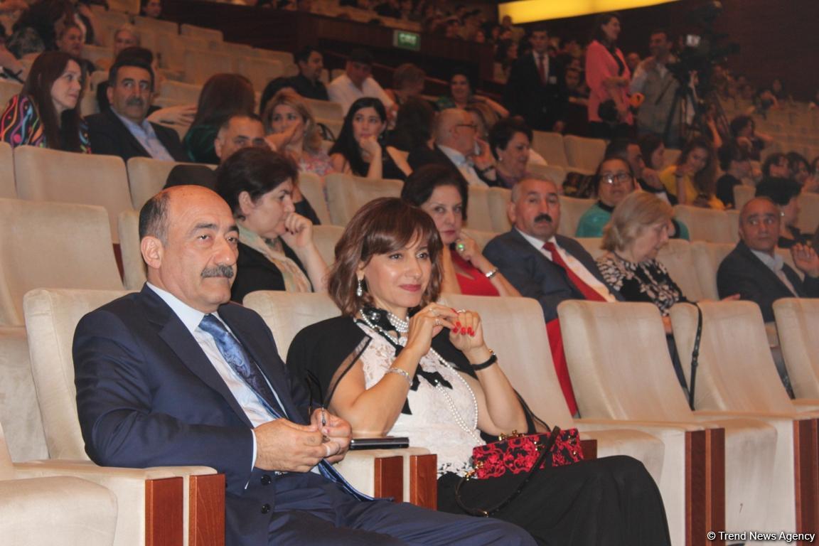 Фидан и Хураман Гасымовы: две сестры, две жемчужины, две легенды (ФОТО)