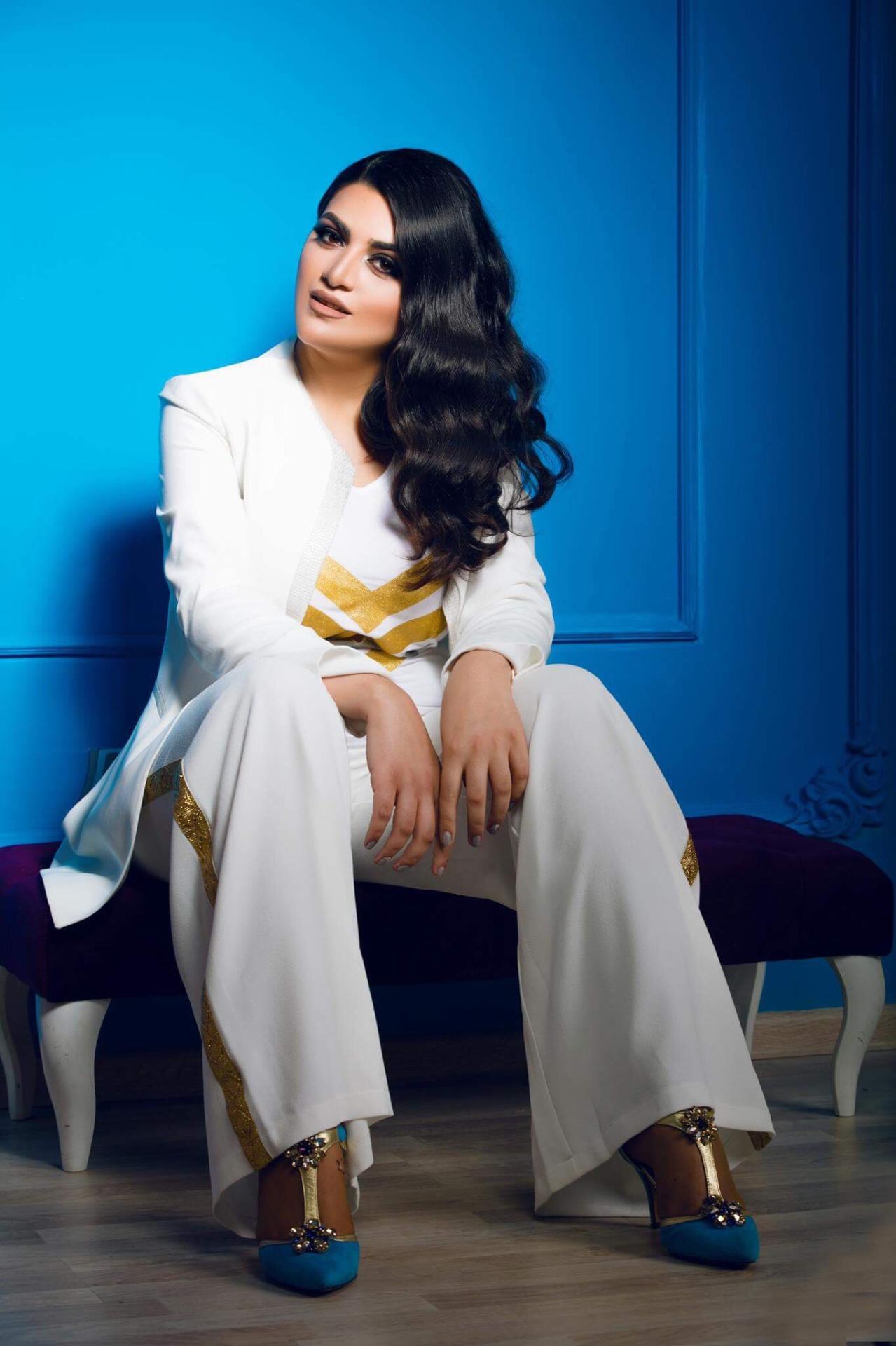 Певица из Турции проведет в Баку конкурс среди супермам (ФОТО, АУДИО)