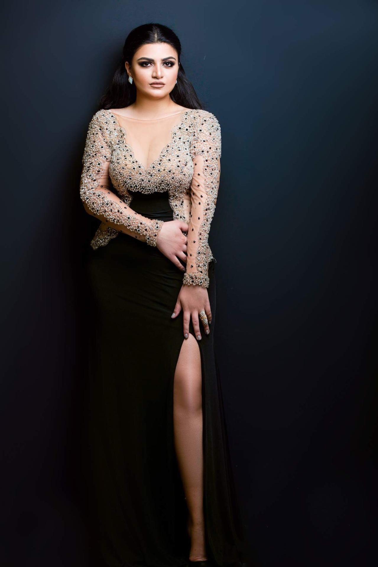 Певица из Турции проведет в Баку конкурс среди супермам (ФОТО, АУДИО)