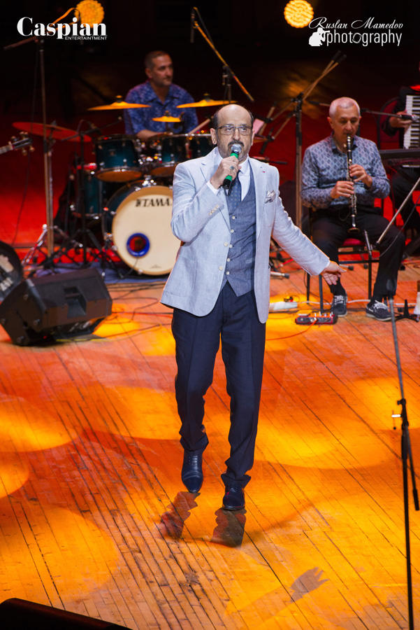 Эюб Ягубов: Так танцует только настоящий бакинец (ВИДЕО, ФОТО)