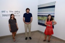 В Yay Gallery открылась выставка "Между морем и горами" (ФОТО)