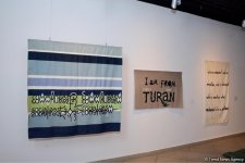 В Yay Gallery открылась выставка "Между морем и горами" (ФОТО)