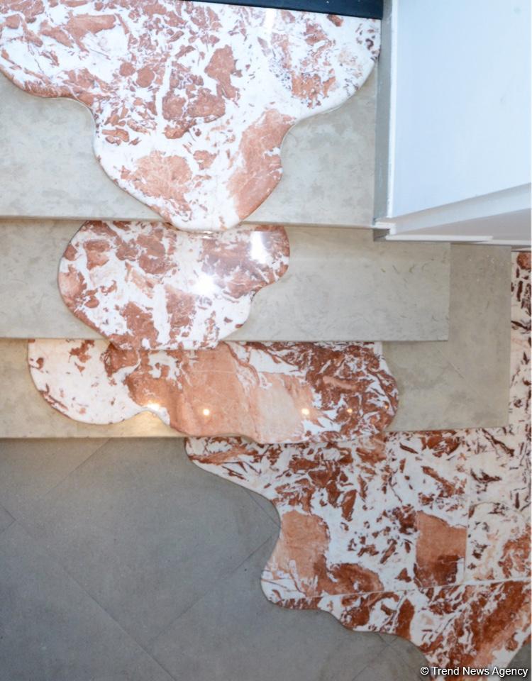 В Yay Gallery открылась выставка "Между морем и горами" (ФОТО)