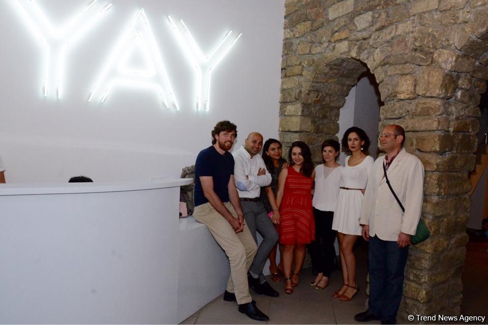 В Yay Gallery открылась выставка "Между морем и горами" (ФОТО)