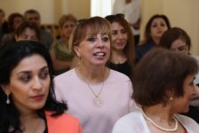 В Баку прошла презентация восьми новых книг и учебных пособий (ФОТО)