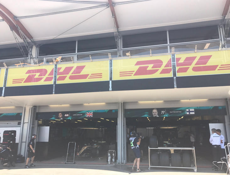 Такого еще не было! Предложение руки и сердца на Формуле 1 в Баку! (ФОТО)