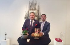 Бахрам Багирзаде презентовал в Бельгии книгу "Непридуманная жизнь" (ФОТО)