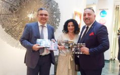 Бахрам Багирзаде презентовал в Бельгии книгу "Непридуманная жизнь" (ФОТО)