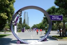 В развлекательной зоне F1 Village в Баку (Фотосессия)